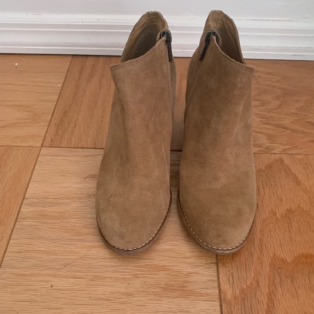 Shoes - Picture 2 of 3